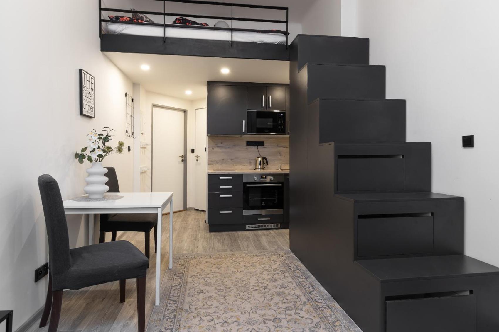Awesome Stay Studios Praha Bagian luar foto