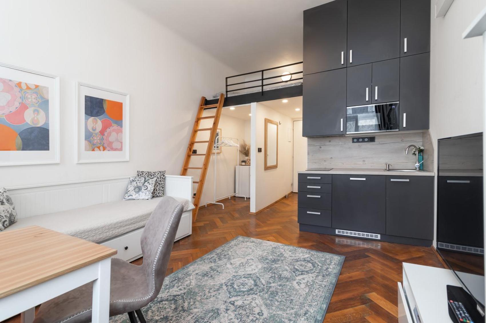 Awesome Stay Studios Praha Bagian luar foto