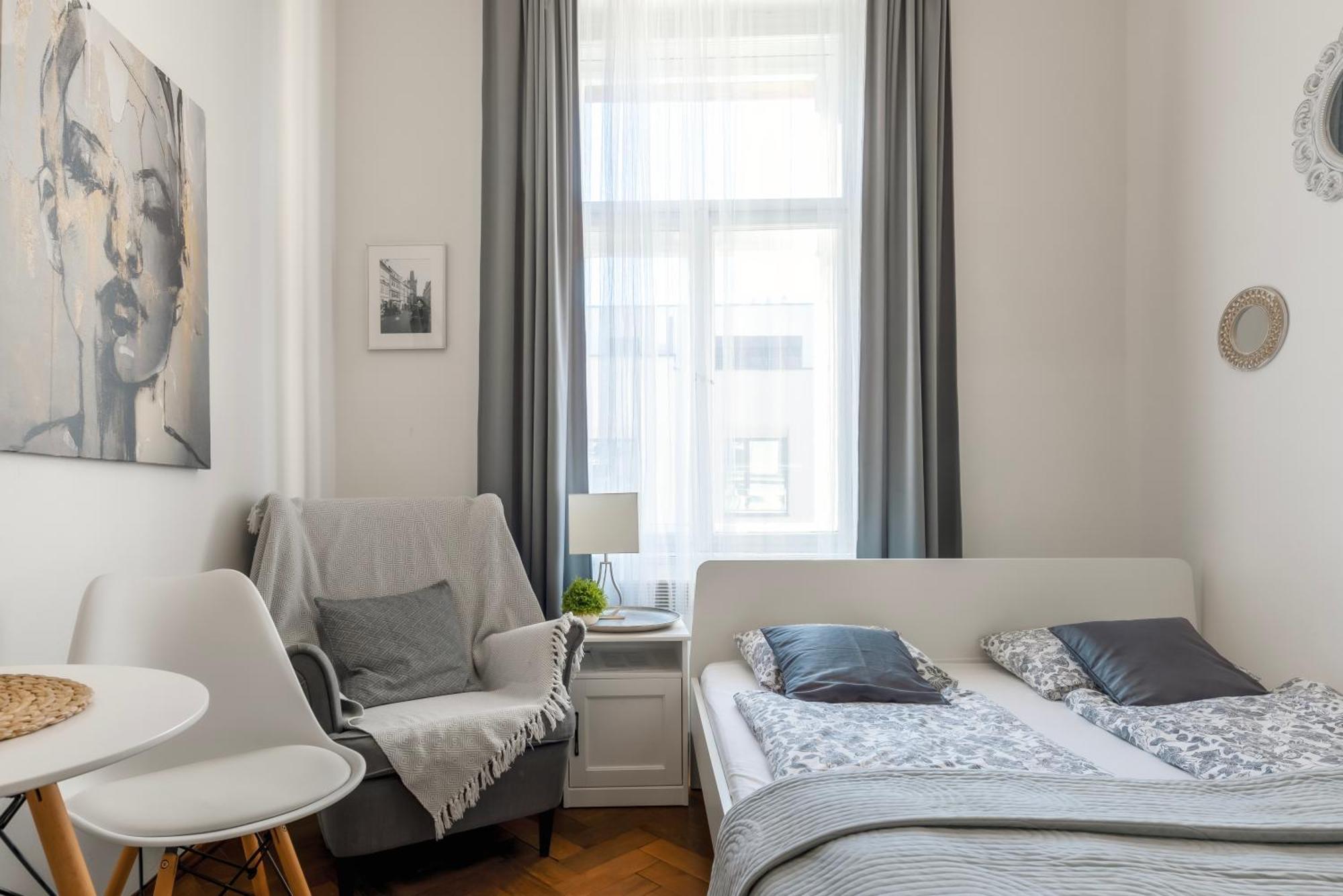 Awesome Stay Studios Praha Bagian luar foto